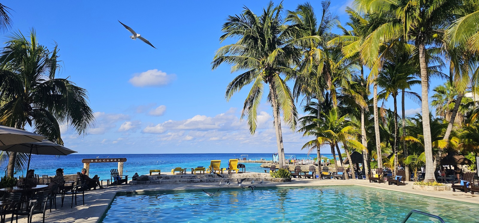 Turquoise Caribbean waters off the coast of Cozumel